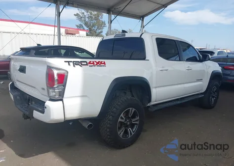2021 Toyota Tacoma Trd Off-Road z USA, uszkodzony, nr VIN 3TMCZ5AN0MM387565